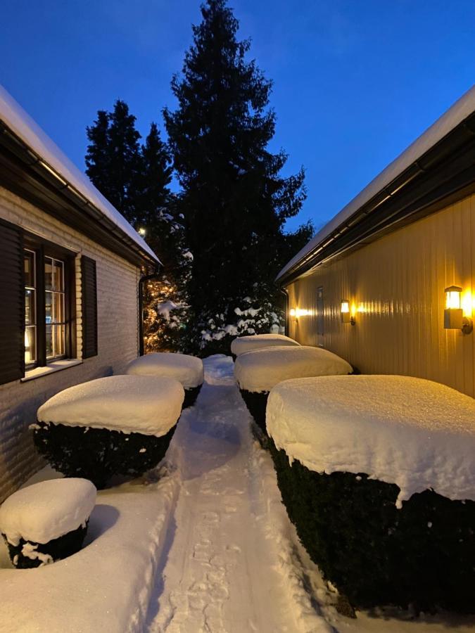 Anitas B&B Stockholm/Vaellingby Exterior foto
